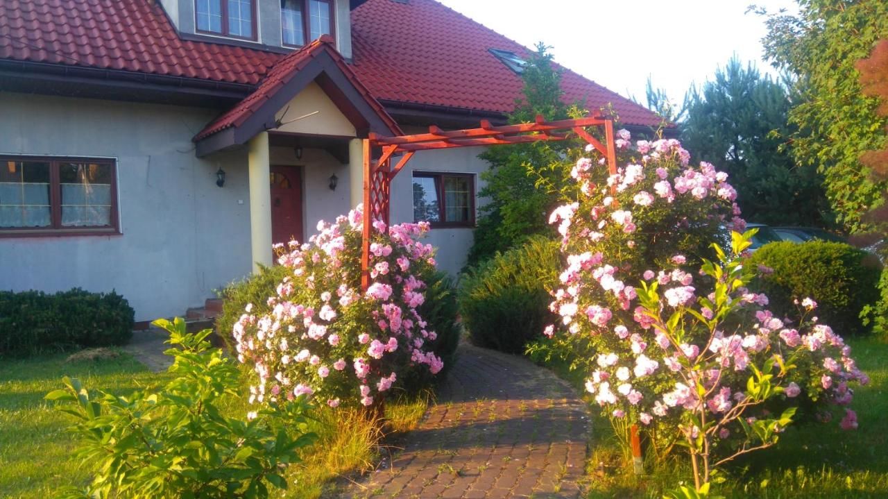 Виллы Comfortable house with garden Mańki-6